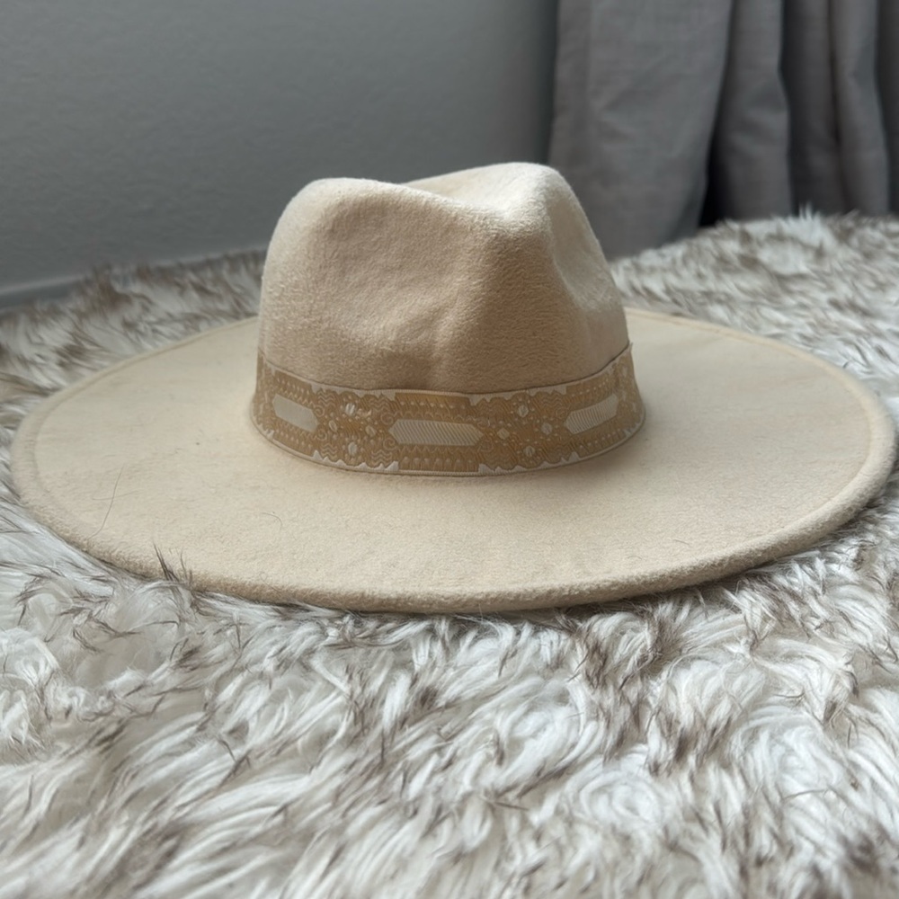 Boho vintage hat